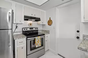 4305 NW 49th Dr, Tamarac, FL 33319 - Photo 12