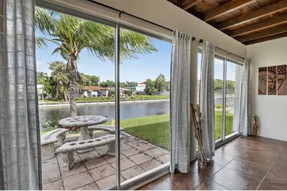 4305 NW 49th Dr, Tamarac, FL 33319 - Photo 8