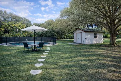 2902  Grove Dr, Fort Pierce, FL 34981 - Photo 12