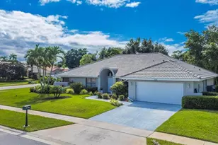 10180 Silver Lake Dr, Boca Raton, FL 33428 - Photo 2