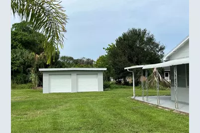1811 N 47th St, Fort Pierce, FL 34947 - Photo 2