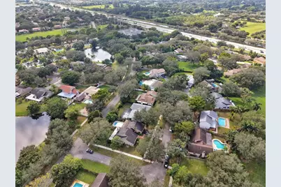 12100  Landing Way, Hollywood, FL 33026 - Photo 40