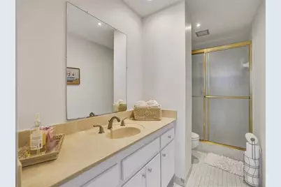 4200  Hillcrest Dr, Unit #717, Hollywood, FL 33021 - Photo 18