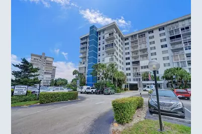 4200  Hillcrest Dr, Unit #717, Hollywood, FL 33021 - Photo 22