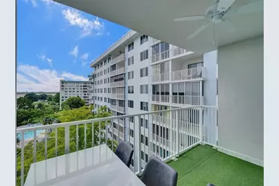 4200  Hillcrest Dr, Unit #717, Hollywood, FL 33021 - Photo 20