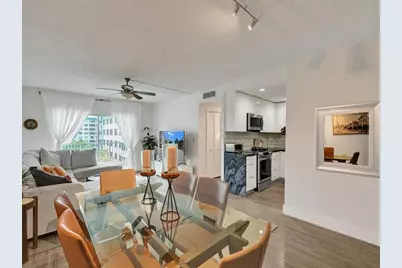 4200  Hillcrest Dr, Unit #717, Hollywood, FL 33021 - Photo 8