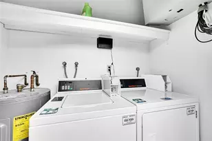 1581 NE 34th Ct, Oakland Park, FL 33334 - Photo 38