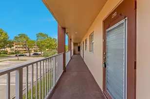 8950 Sunrise Lakes Blvd, Sunrise, FL 33322 - Photo 18