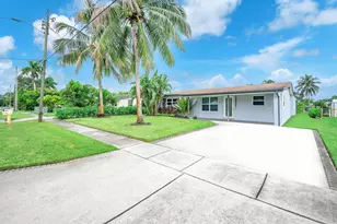 4521 SW 34th Dr, Fort Lauderdale, FL 33312 - Photo 2
