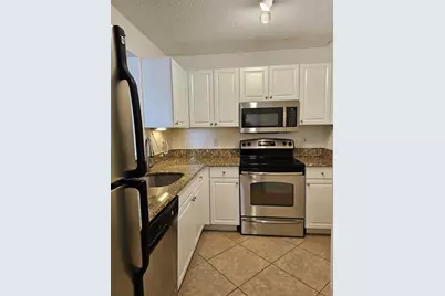 2731  Ocean Club Blvd, Unit #106, Hollywood, FL 33019 - Photo 6