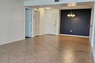 2731 Ocean Club Blvd, Hollywood, FL 33019 - Photo 4