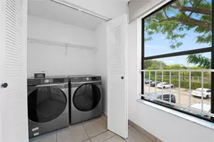 2906 S University Dr, Davie, FL 33328 - Photo 6