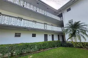 1201 Hillcrest Ct, Hollywood, FL 33021 - Photo 2