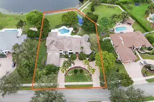 10303 SW 26th St, Davie, FL 33324 - Photo 6