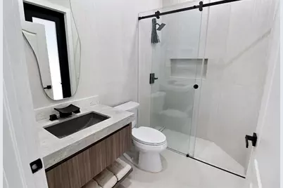 10303 SW 26th St, Davie, FL 33324 - Photo 16