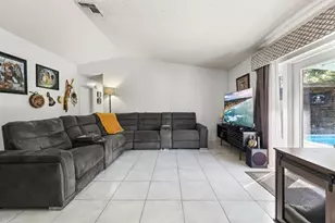 8610 NW 46th St, Lauderhill, FL 33351 - Photo 46