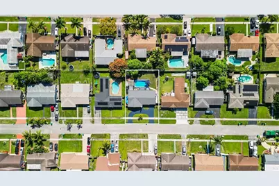 8610 NW 46th St, Lauderhill, FL 33351 - Photo 40