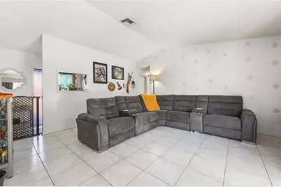 8610 NW 46th St, Lauderhill, FL 33351 - Photo 22