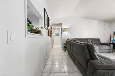 8610 NW 46th St, Lauderhill, FL 33351 - Photo 20