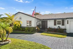 8610 NW 46th St, Lauderhill, FL 33351 - Photo 2