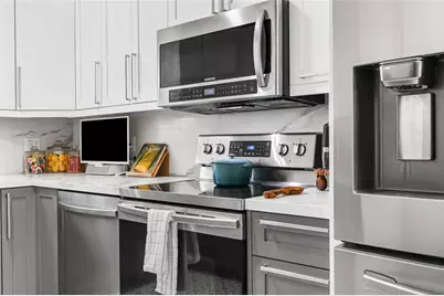 8610 NW 46th St, Lauderhill, FL 33351 - Photo 10