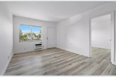 1100 NE 9th Ave, Unit #302, Fort Lauderdale, FL 33304 - Photo 4