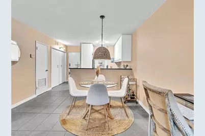 2555 NE 11th St, Unit #610, Fort Lauderdale, FL 33304 - Photo 10