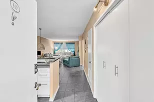 2555 NE 11th St, Fort Lauderdale, FL 33304 - Photo 16