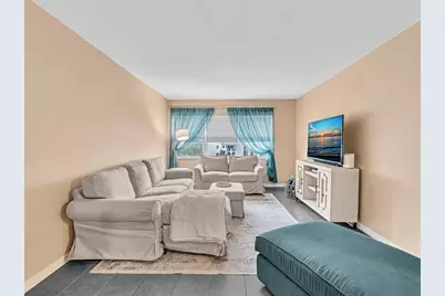 2555 NE 11th St, Unit #610, Fort Lauderdale, FL 33304 - Photo 18