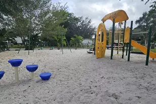 21511 NW 3rd St, Pembroke Pines, FL 33029 - Photo 14