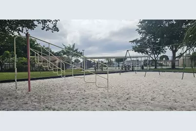 21511 NW 3rd St, Pembroke Pines, FL 33029 - Photo 18