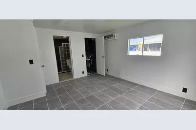 21511 NW 3rd St, Pembroke Pines, FL 33029 - Photo 8