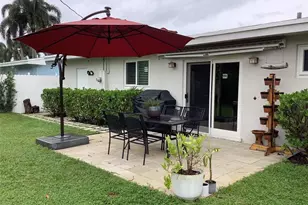 8260 NW 11th Ct, Pembroke Pines, FL 33024 - Photo 16