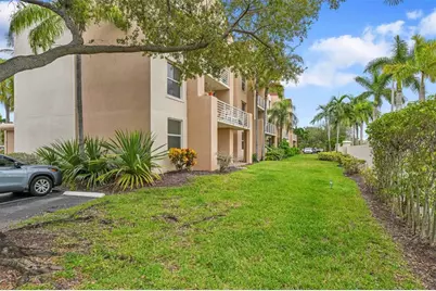 2711  Ocean Club Blvd, Unit #204, Hollywood, FL 33019 - Photo 28