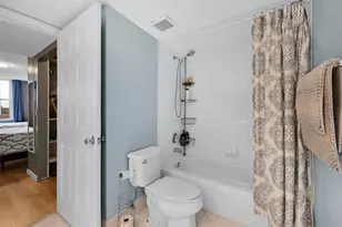 2711 Ocean Club Blvd, Hollywood, FL 33019 - Photo 20