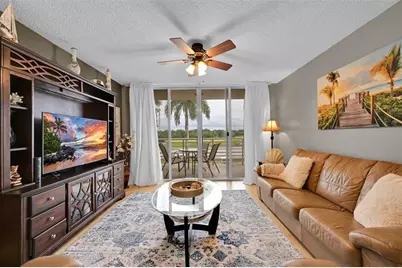 2711  Ocean Club Blvd, Unit #204, Hollywood, FL 33019 - Photo 2