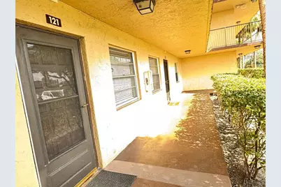 [Address not provided], Lauderdale Lakes, FL 33319 - Photo 4