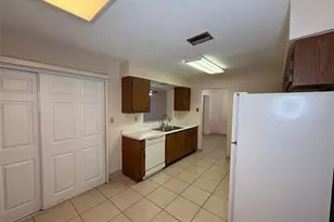 7508 NW 67th Ave, Tamarac, FL 33321 - Photo 14