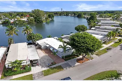 21851 S Heritage Cir, Pembroke Pines, FL 33029 - Photo 4