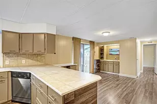 21851 S Heritage Cir, Pembroke Pines, FL 33029 - Photo 12