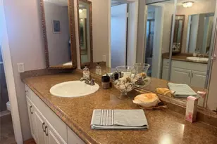 3940 NW 42nd Ave, Lauderdale Lakes, FL 33319 - Photo 10