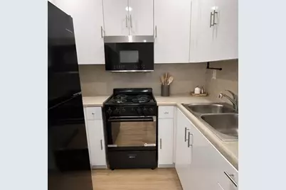 1142 NE 4th Ave, Unit #4, Fort Lauderdale, FL 33304 - Photo 2