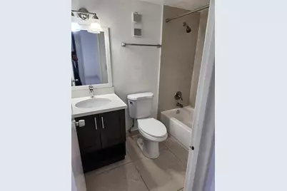 8895  Fontainebleau Blvd, Unit #403, Miami, FL 33172 - Photo 6