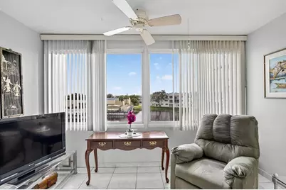 8130  Sunrise Lakes Blvd, Unit #309, Sunrise, FL 33322 - Photo 22