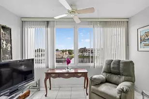 8130 Sunrise Lakes Blvd, Sunrise, FL 33322 - Photo 22