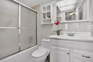 8130 Sunrise Lakes Blvd, Sunrise, FL 33322 - Photo 28