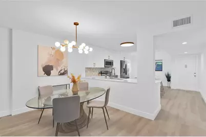 15461  Pembridge 112 Drive, Unit #112, Delray Beach, FL 33484 - Photo 6