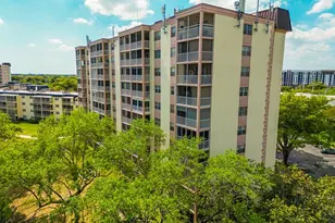 3575 Brokenwoods Dr, Coral Springs, FL 33065 - Photo 22