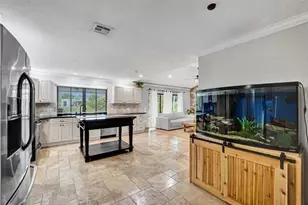 1041 SW 92nd Ave, Plantation, FL 33324 - Photo 20