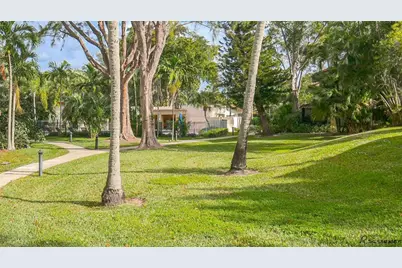 5614  Hammock Ln, Unit #113, Lauderhill, FL 33319 - Photo 40